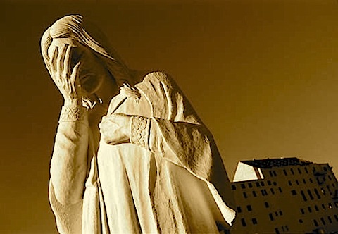 weeping-jesus