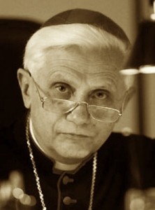 HỒNG Y-RATZINGER-222x300