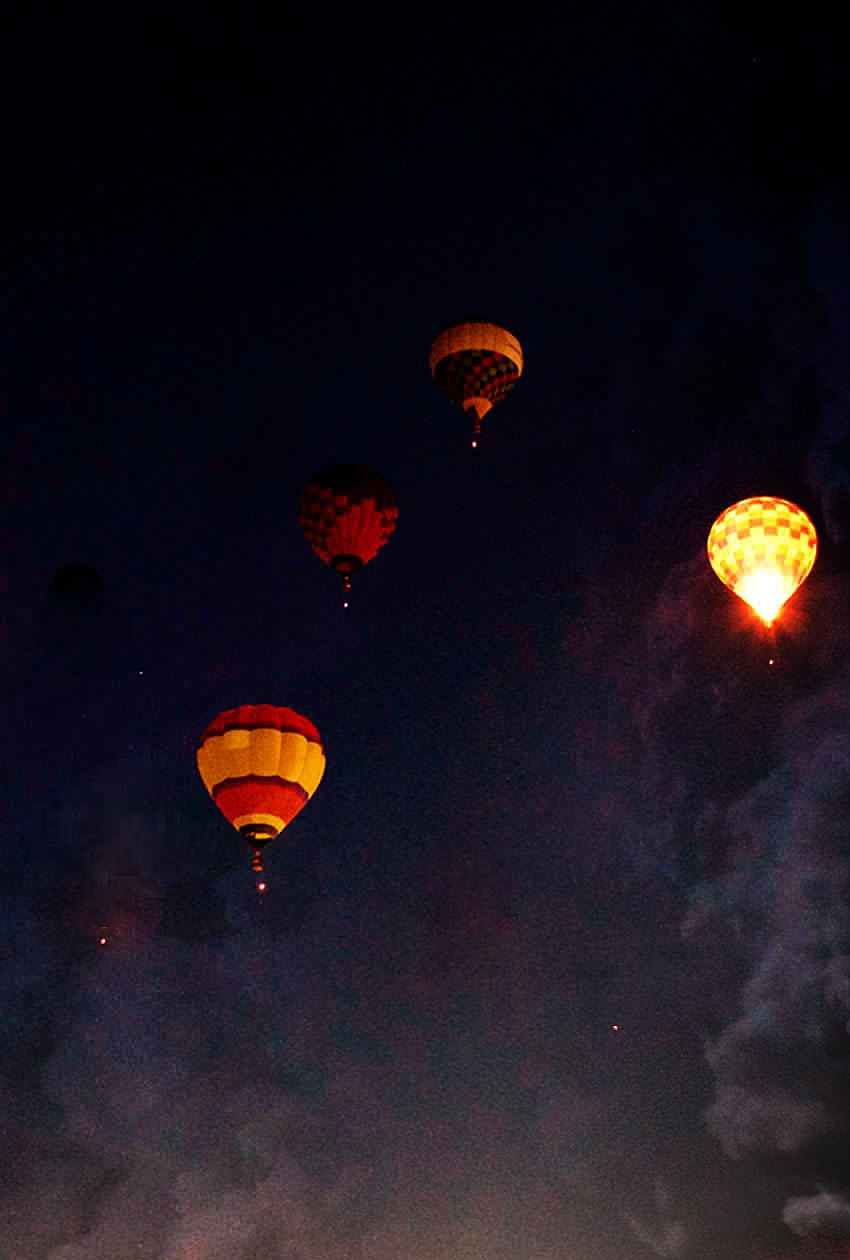 balloons-at-night3