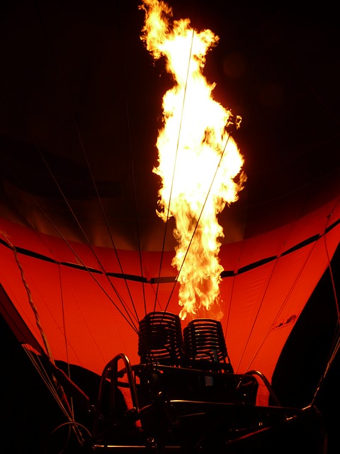 heteluchtballon-brander