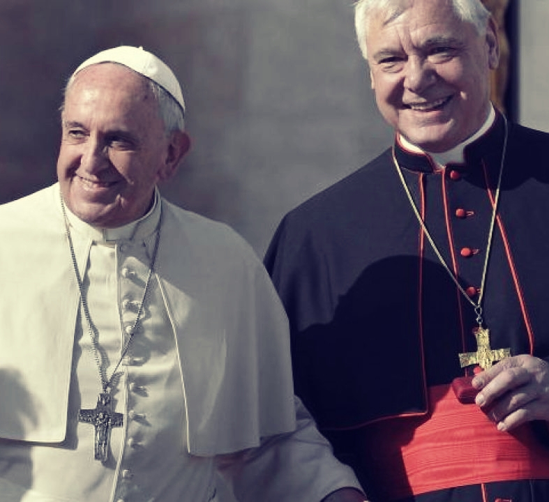 Papa Francesco cù u Cardinale Müller. Creditu: Paul Haring / CNS